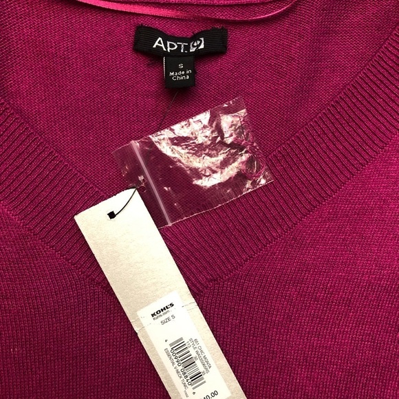 Pink V-neck Sweater by Apt.9 NWT - Picture 9 of 10